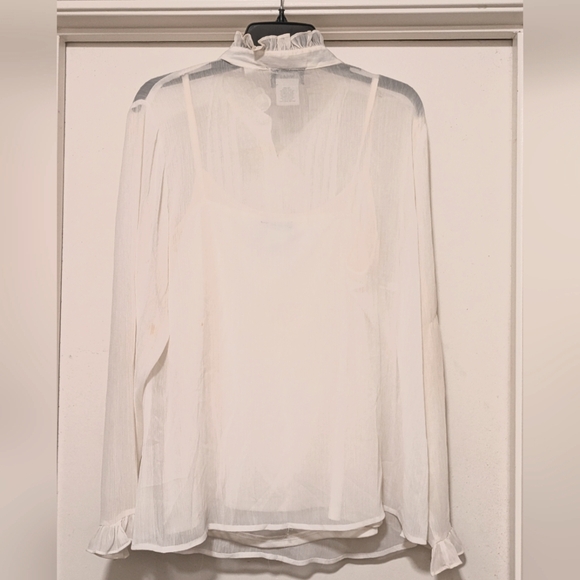 White Enclosed Tank Top Blouse - Picture 3 of 5
